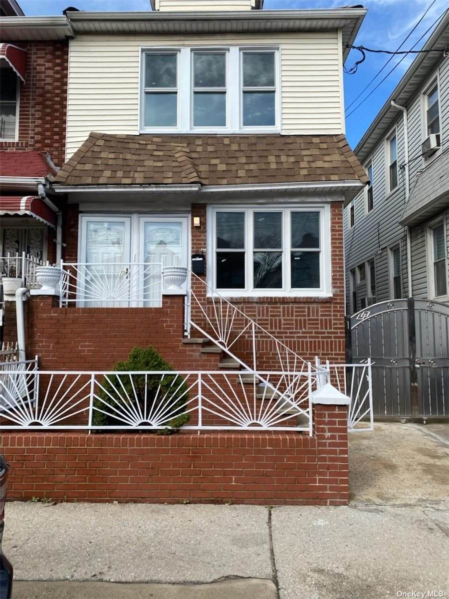 84 40th Street - Photo 1