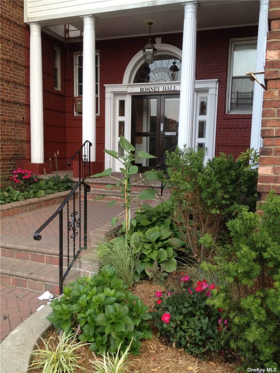 114-20 Queens Boulevard - Photo 1