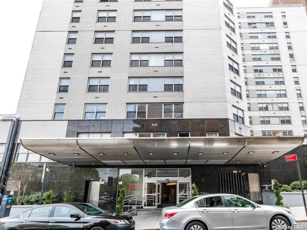 125-10 Queens Boulevard - Photo 1