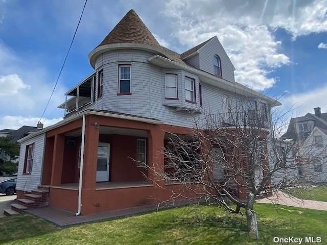 3815 Sea Gate Avenue - Photo 1