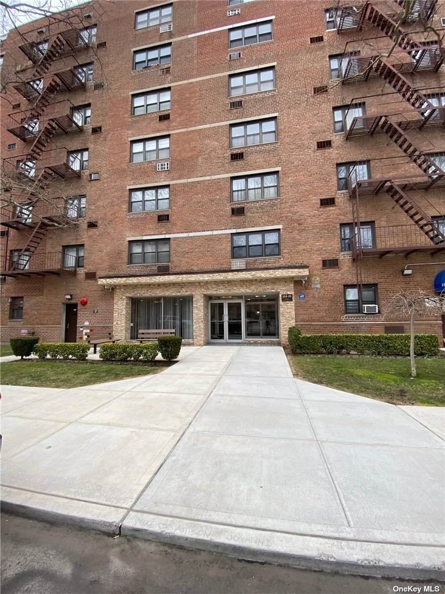 153-25 88th Street - Photo 1