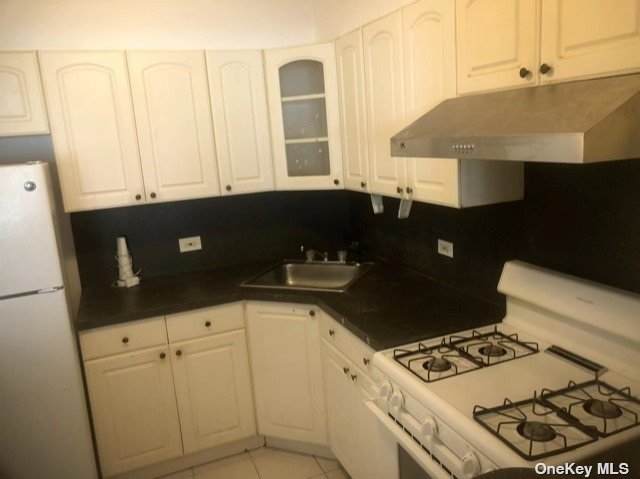 208-18 47th Avenue - Photo 1