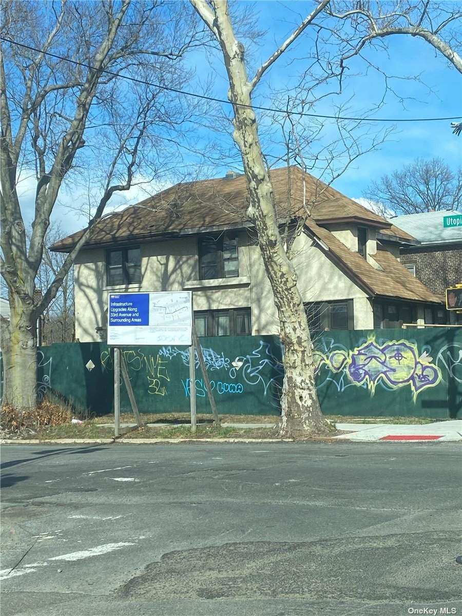 32-51 Utopia Parkway - Photo 1
