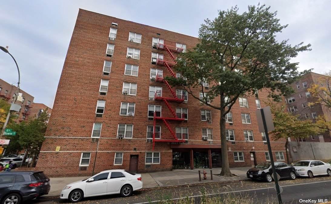 41-07 Bowne Street - Photo 1
