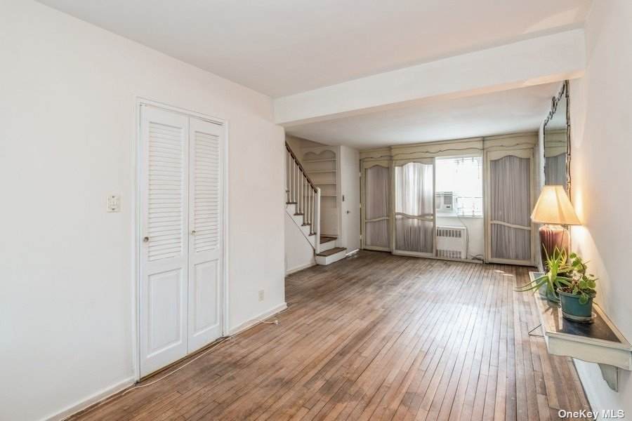221-38 Manor Road - Photo 1