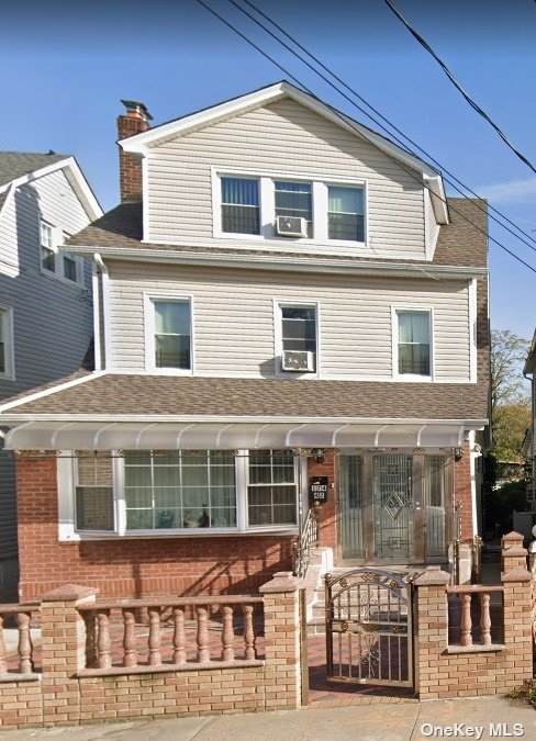 174-42 Polhemus Avenue - Photo 1