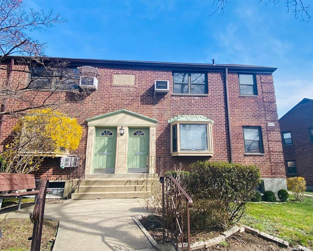 57-10 246 Crescent - Photo 1