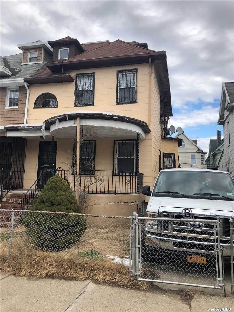 413 28th Street - Photo 1