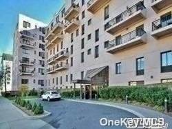 100 Broadway - Photo 1