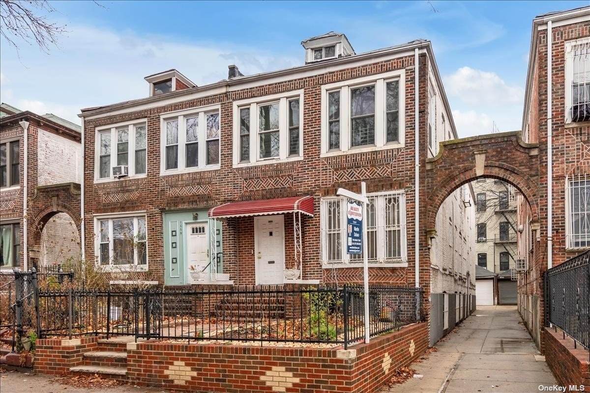 1663 President Street - Photo 1