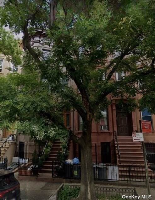 477 Halsey Street - Photo 1