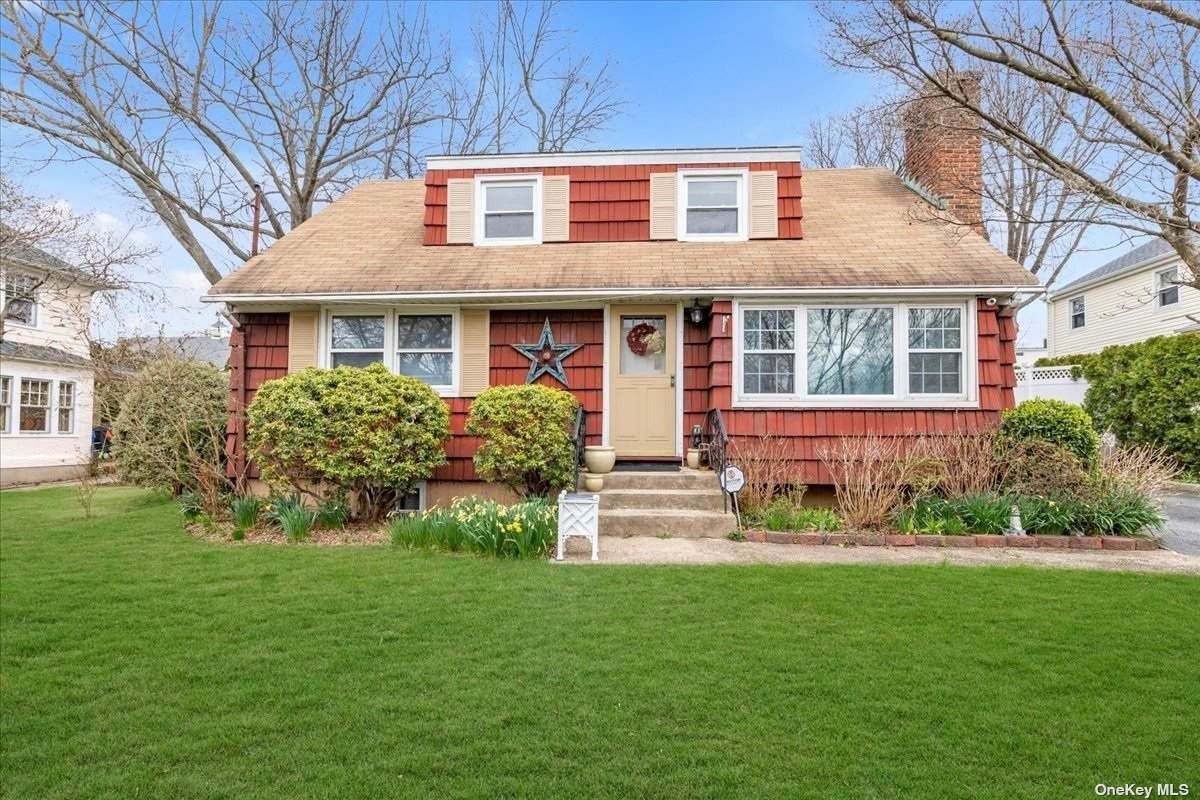 4 East Avenue - Photo 1