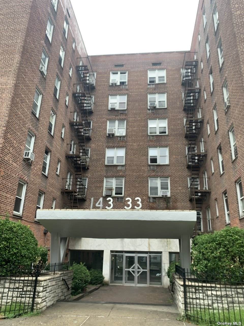 143-33 Sanford Avenue - Photo 1