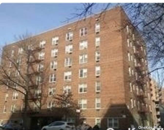41-07 Bowne Street - Photo 1