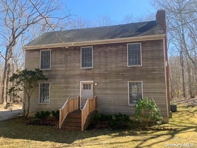 102 Laurel Drive - Photo 1