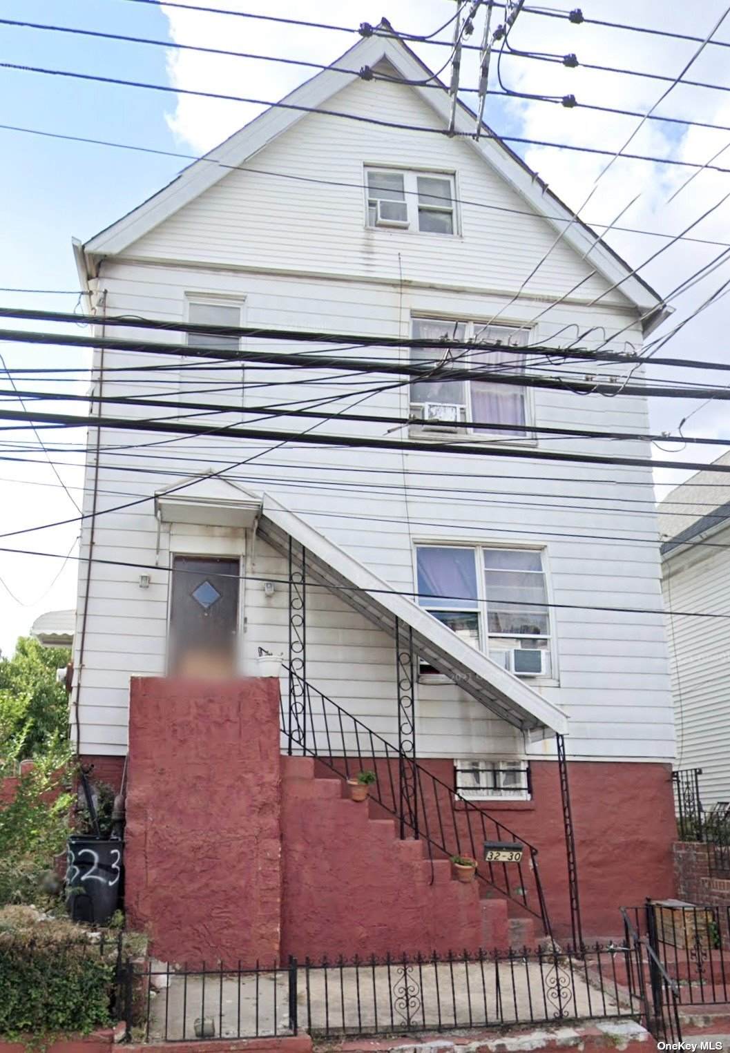 32-30 103rd Street - Photo 1