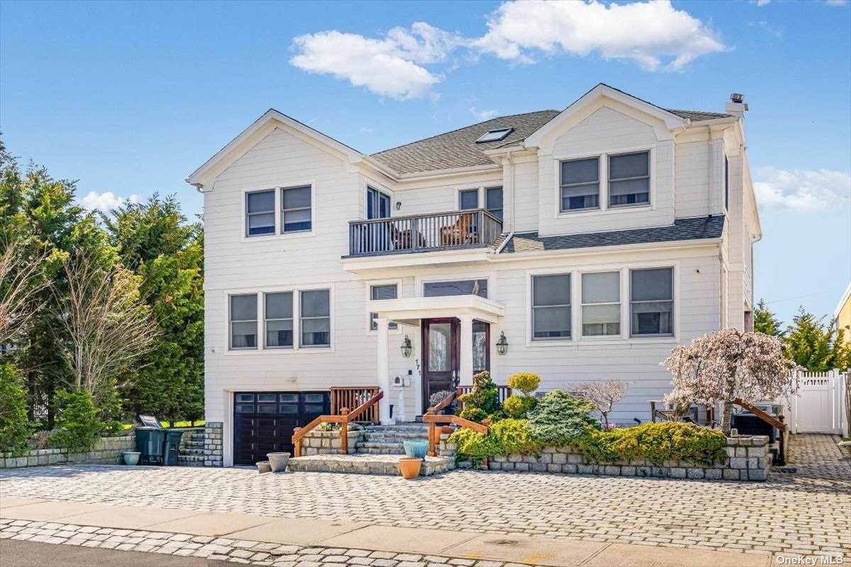 171 Albany Boulevard - Photo 1
