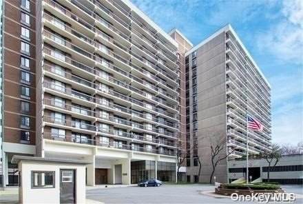 152-18 Union Turnpike - Photo 1