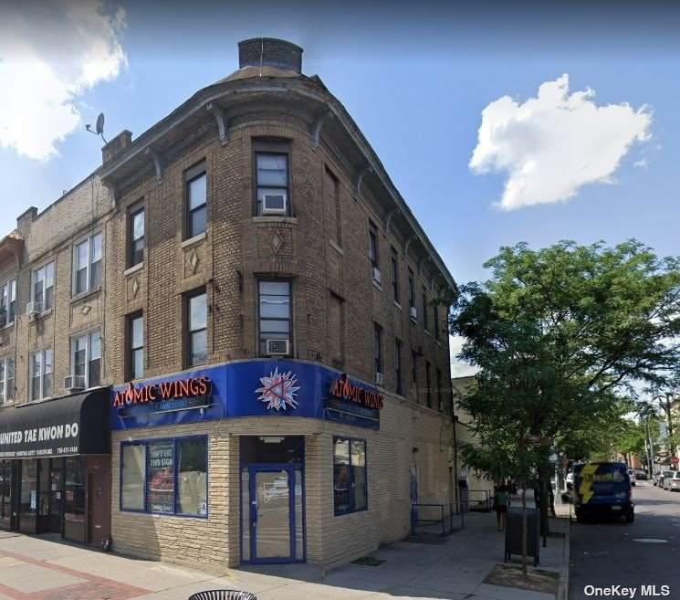 60-51 Myrtle Ave - Photo 1