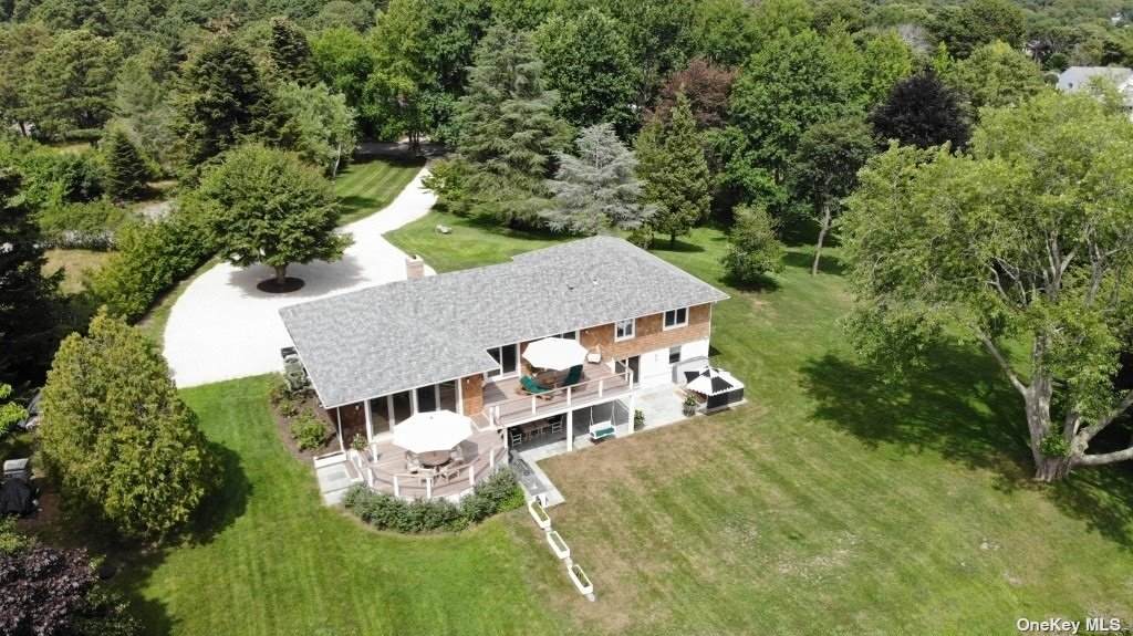 72 Shinnecock Hills Road - Photo 1