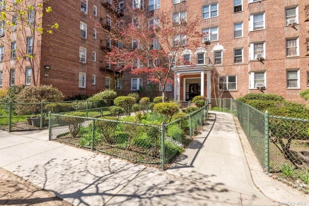 86-11 34 Avenue - Photo 1