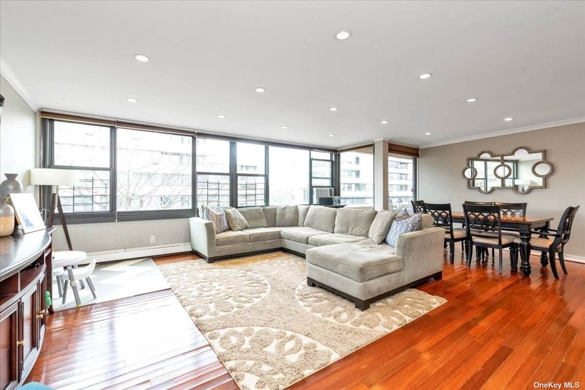 162-31 9th Avenue - Photo 1