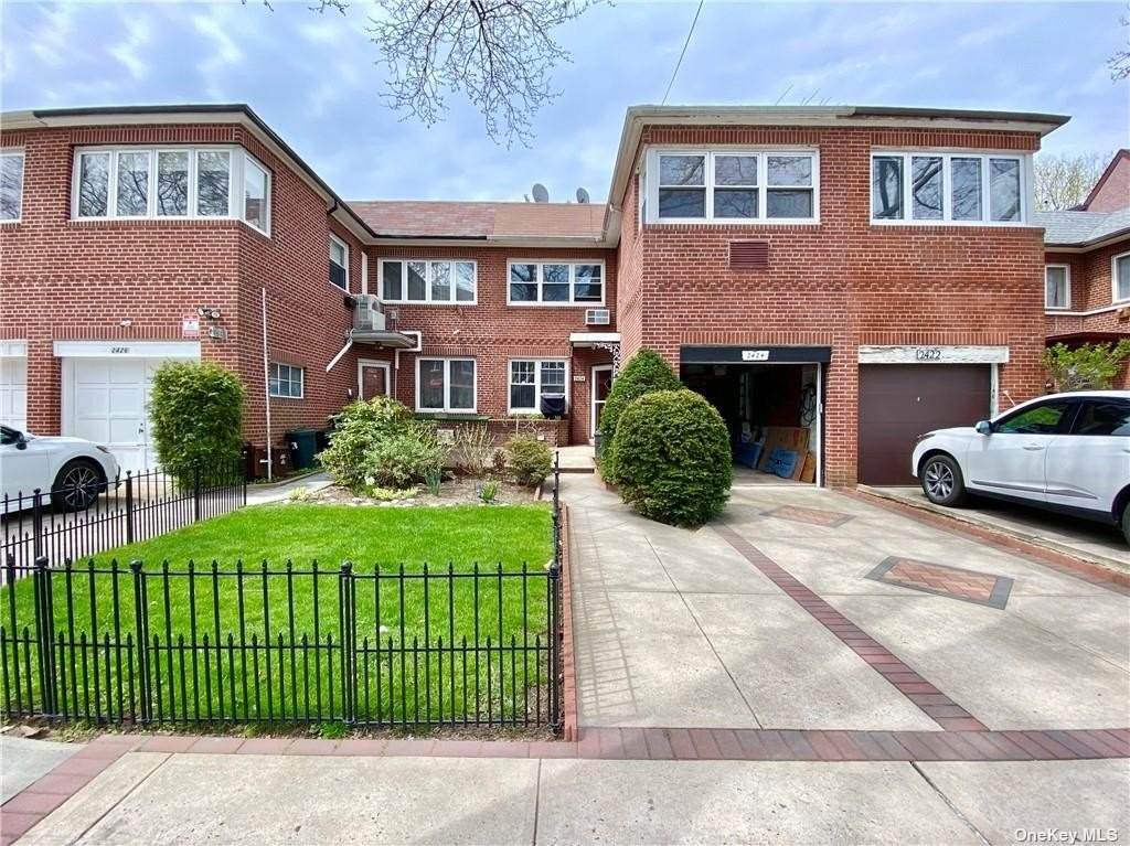2424 28th Street - Photo 1
