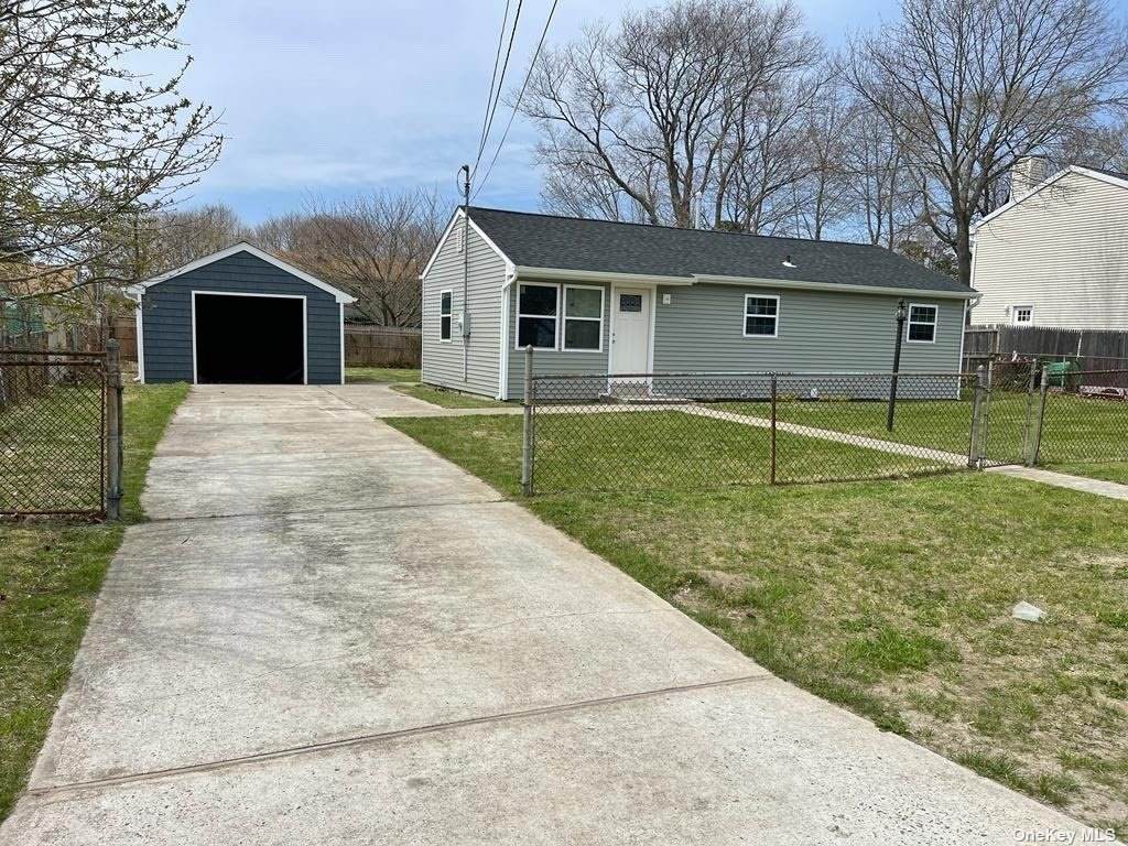 718 Bourdois Avenue - Photo 1