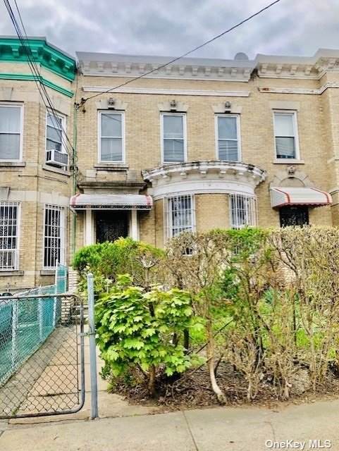 41-26 Ithaca Street - Photo 1