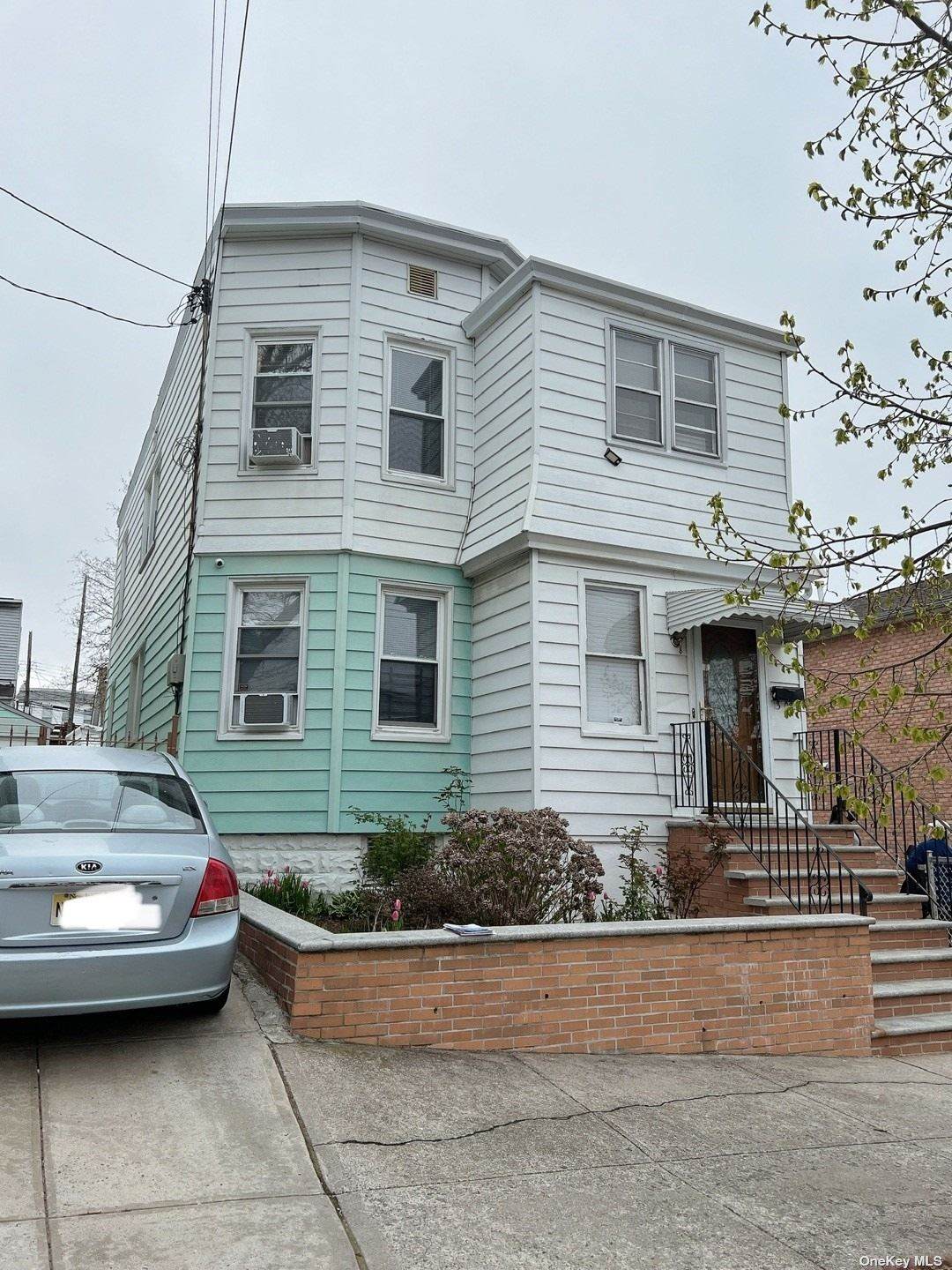 13-08 125 Street - Photo 1