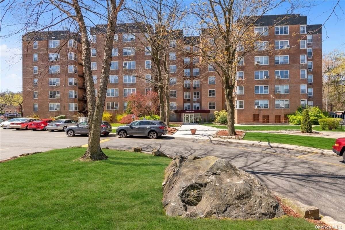 209-15 18th Avenue - Photo 1