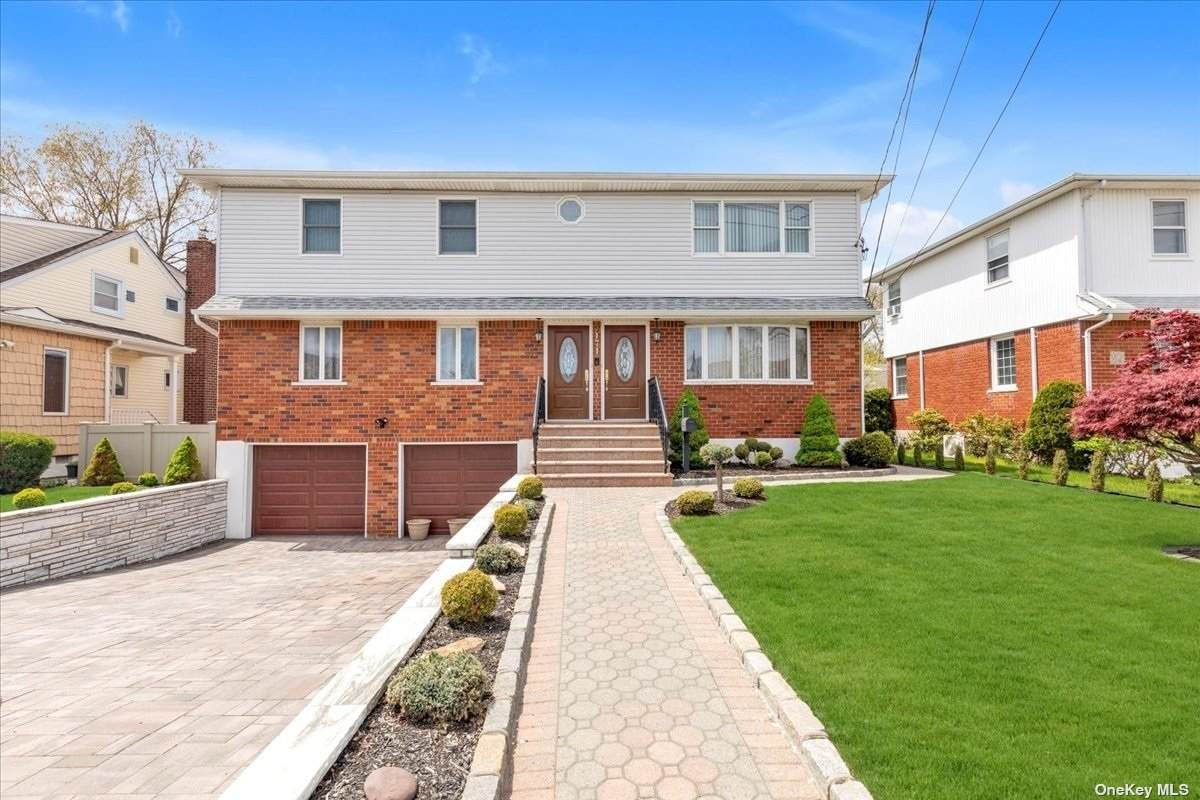 171 Roslyn Road - Photo 1