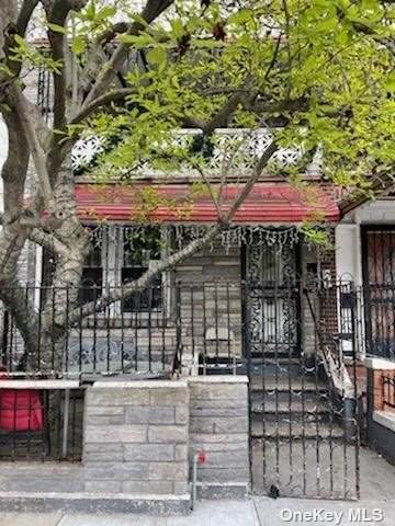 1212-1214 Manor Avenue - Photo 1