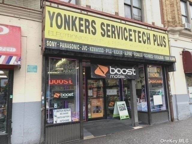 381 Broadway - Photo 1