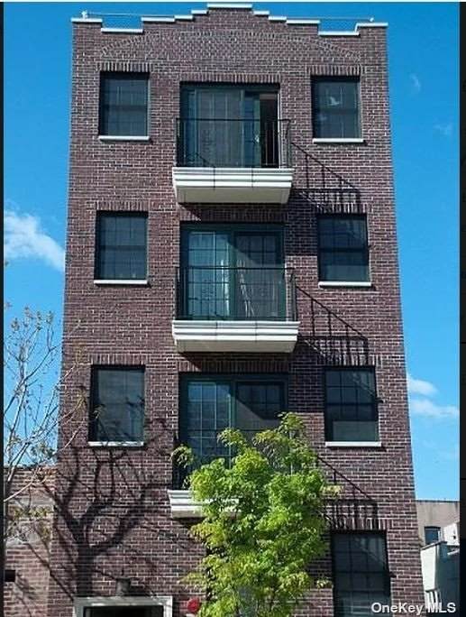 300 20 Street - Photo 1