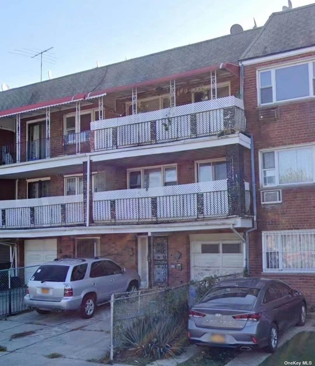 5615 College Point Boulevard - Photo 1