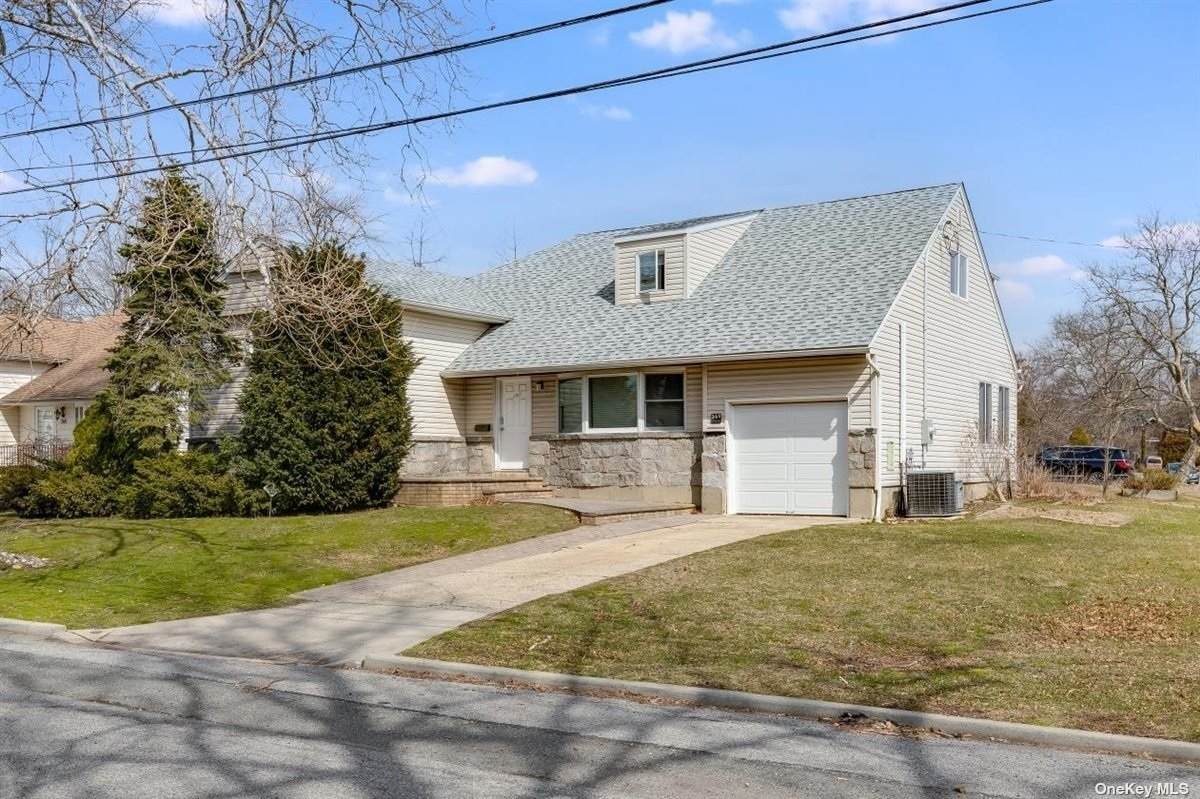 360 Sutton Place - Photo 1