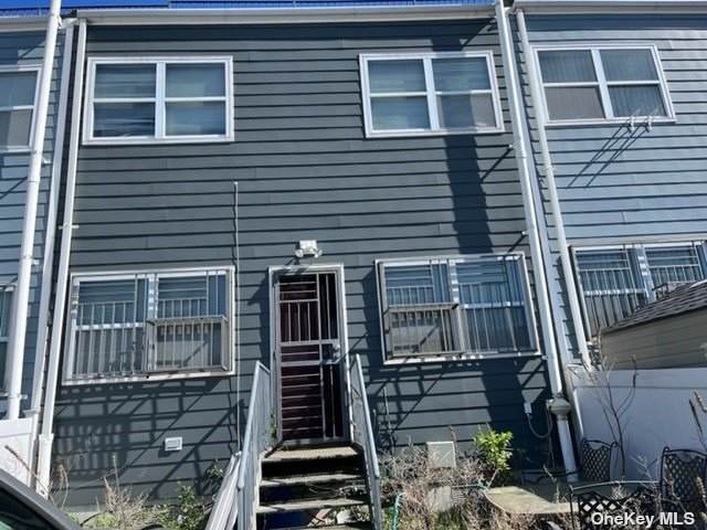 587 Schroeders Avenue - Photo 1