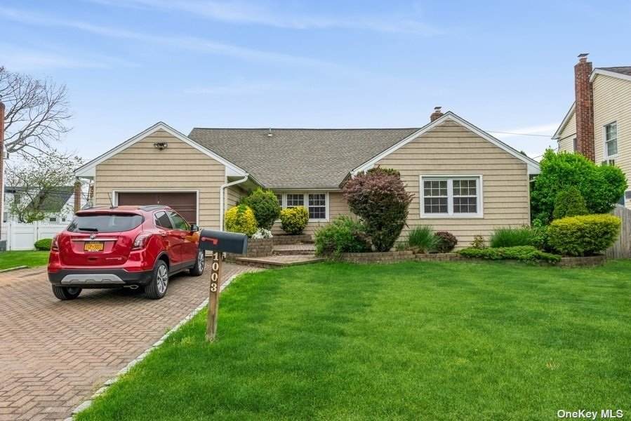 1003 Huckleberry Road - Photo 1
