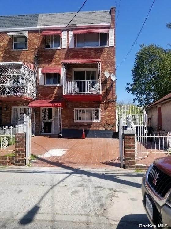 416 Bolton Ave - Photo 1