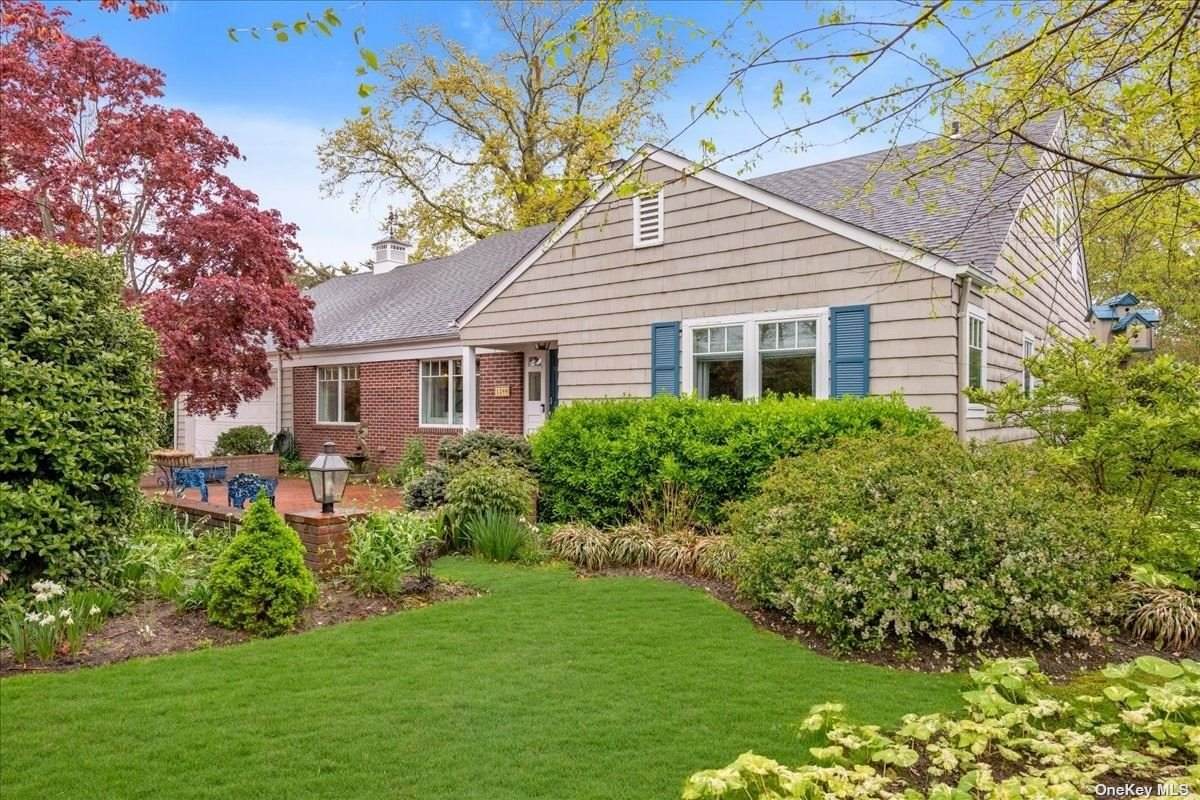 1299 Seawane Drive - Photo 1