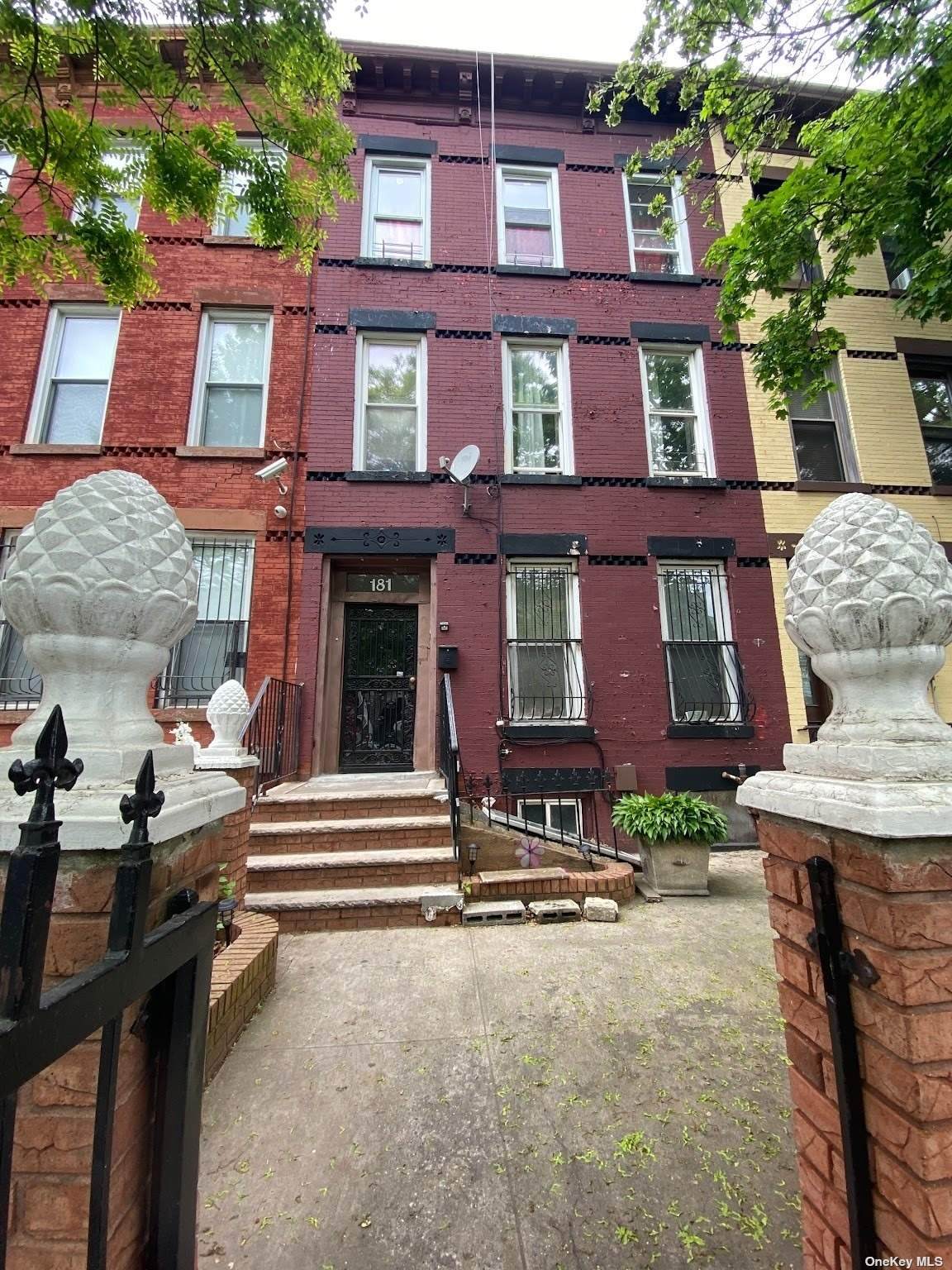 181 Hull Street - Photo 1