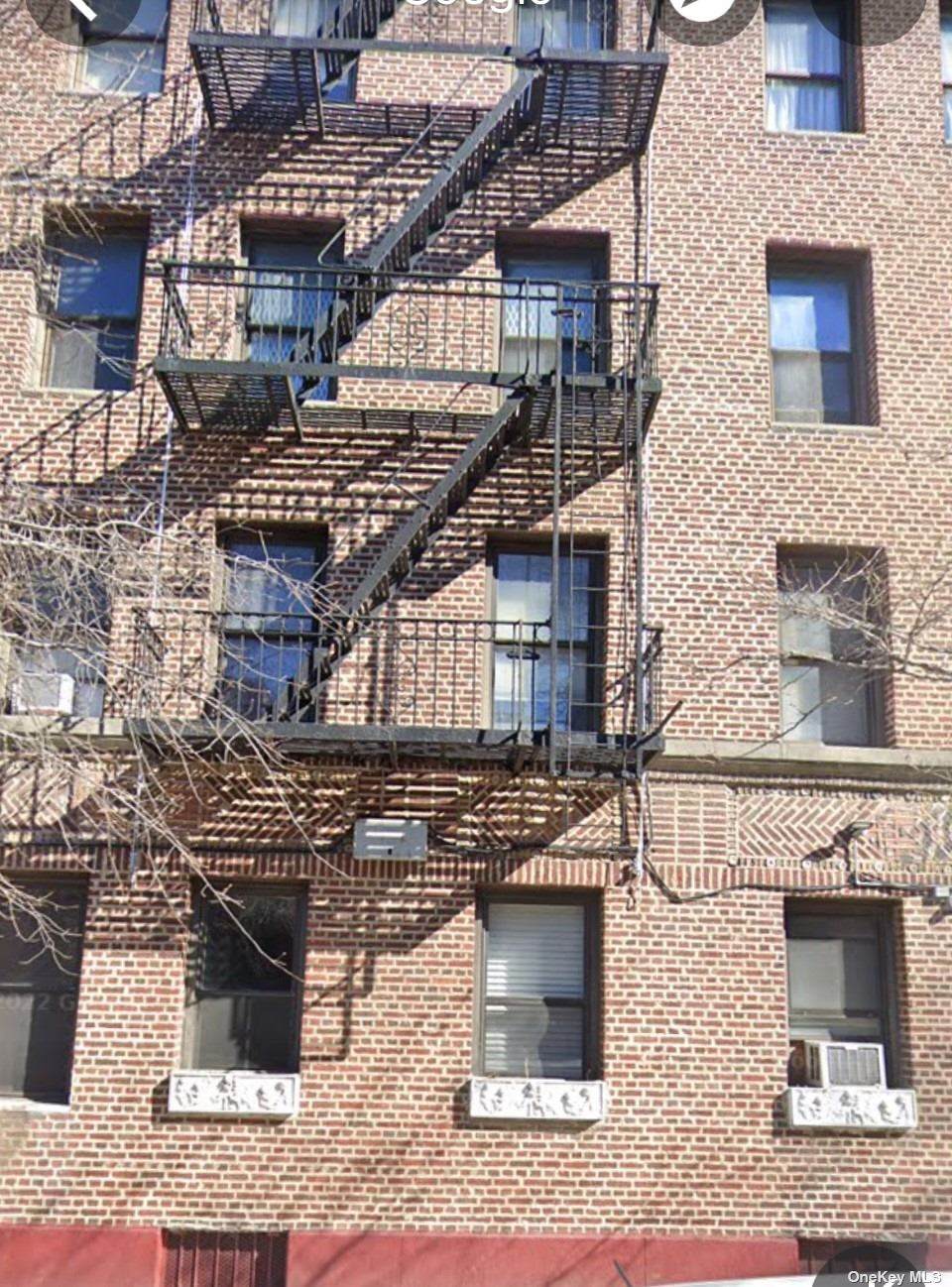 563 150 Street - Photo 1