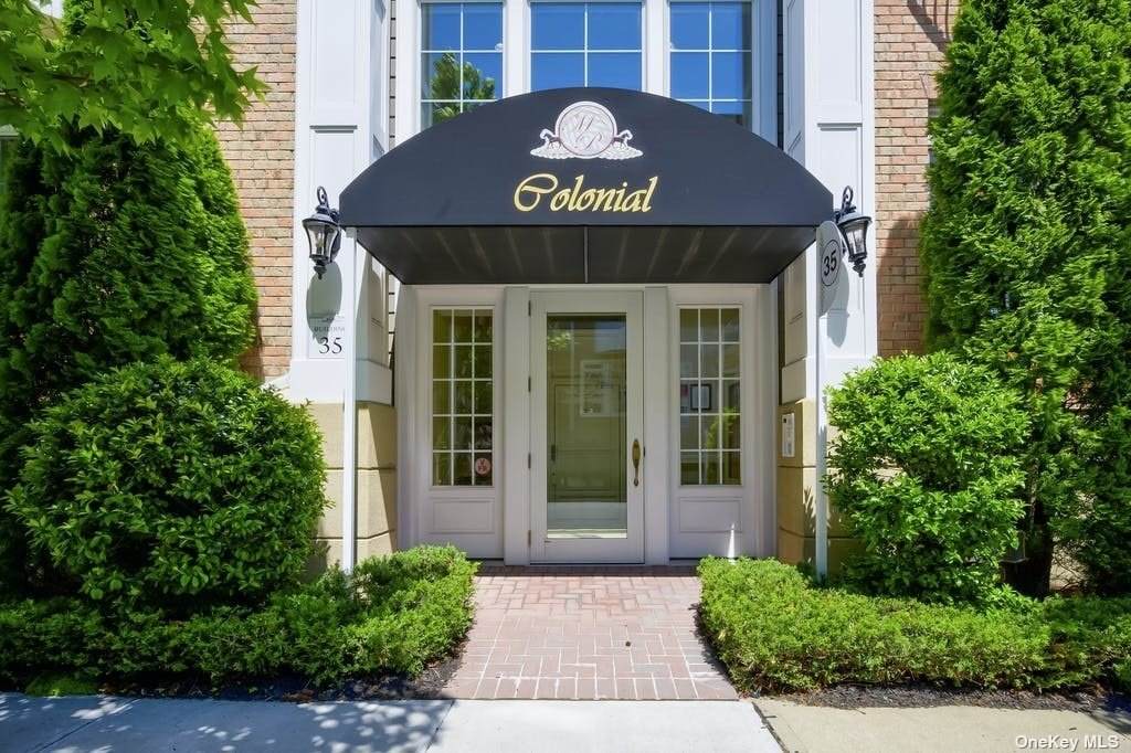 92 Shady Lane - Photo 1