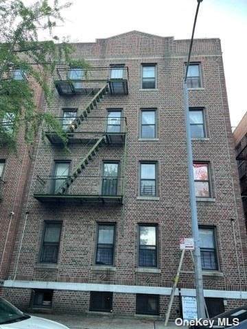 32-52 41 St - Photo 1