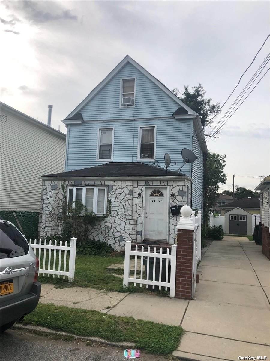 174-48 125th Avenue - Photo 1