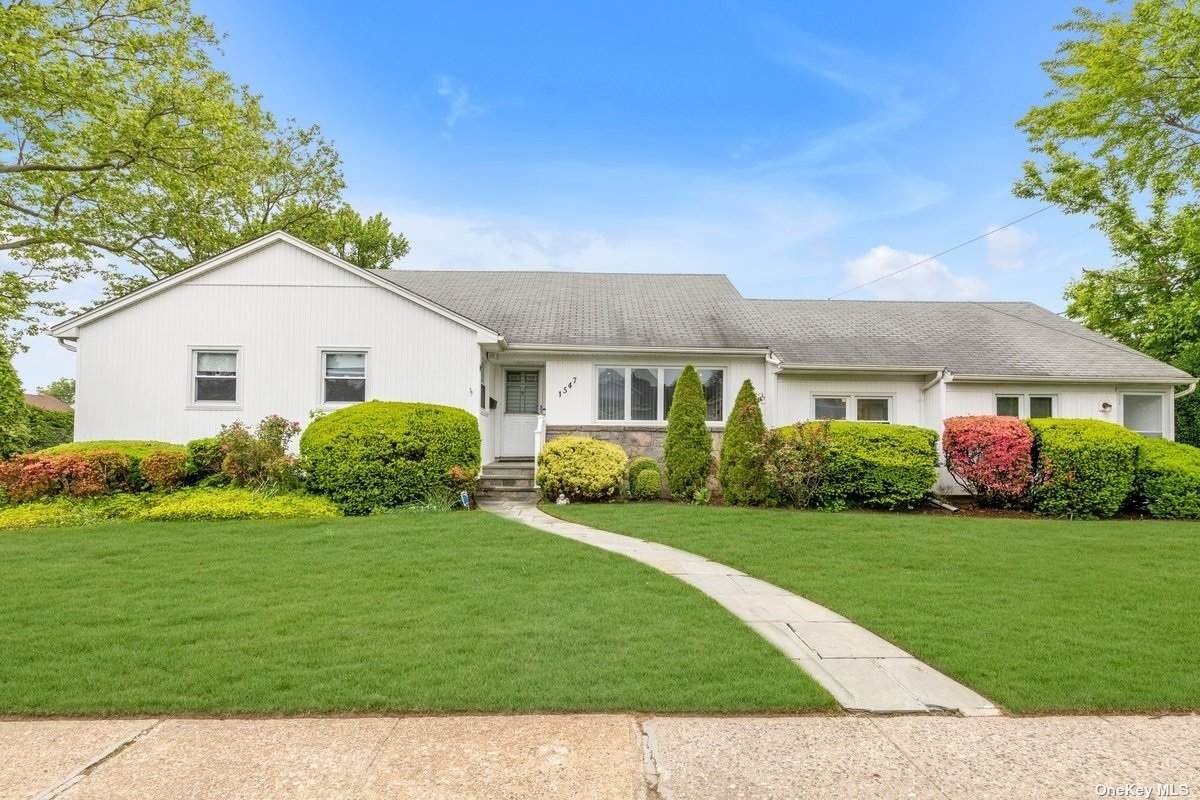1547 Cleveland Avenue - Photo 1