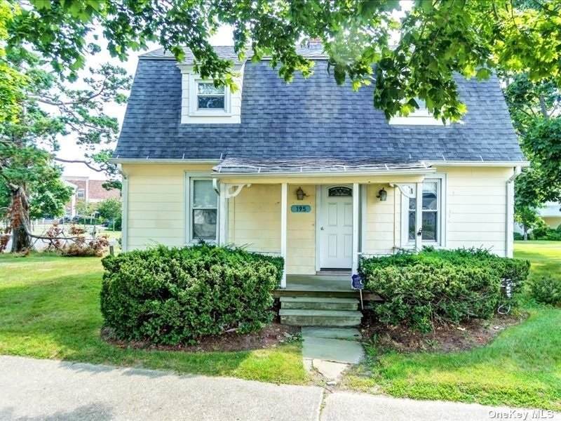 195 Mill Road - Photo 1