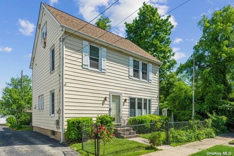 123 Princeton Street - Photo 1