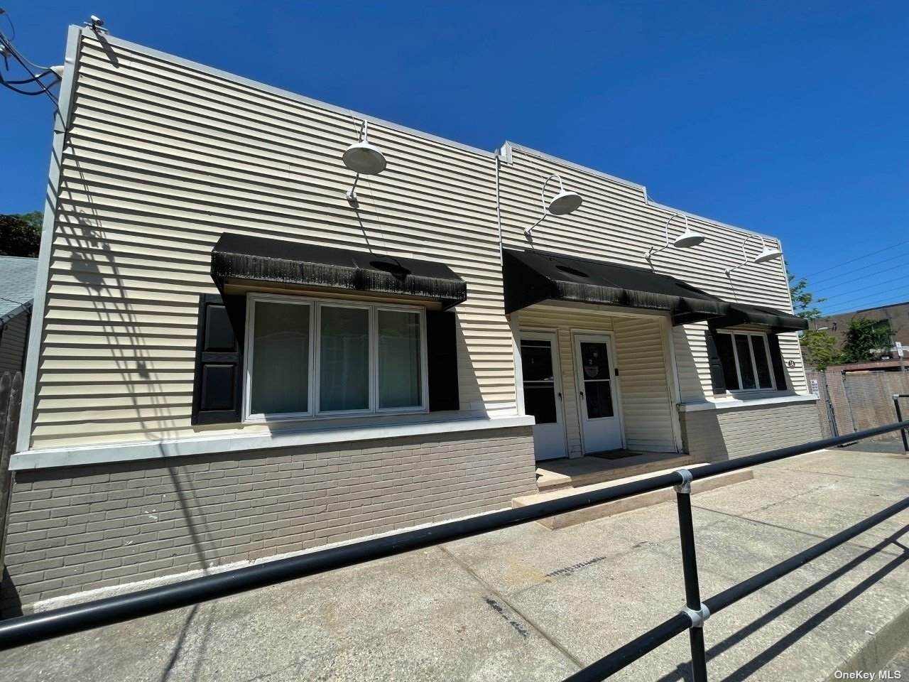 24 Tyler Street - Photo 1